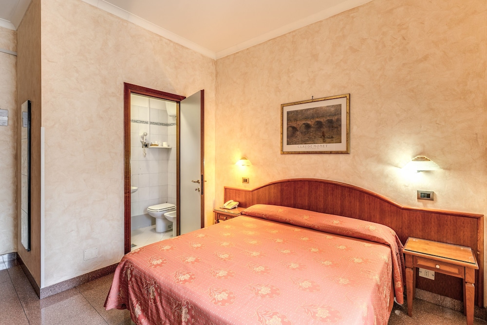 Hotel Milo — Hotel rooms in Rome, Lazio