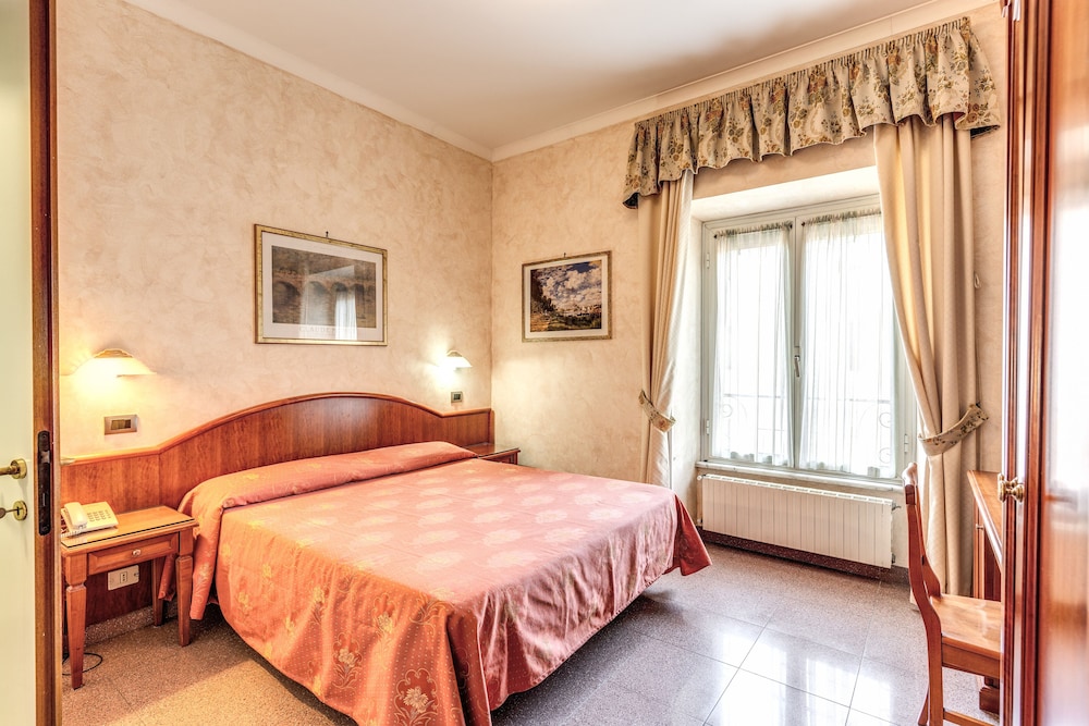 Hotel Milo — Hotel rooms in Rome, Lazio