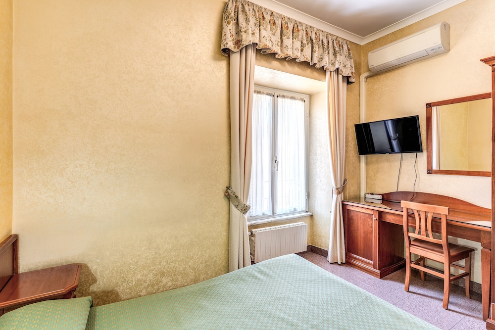 Hotel Milo — Hotel rooms in Rome, Lazio