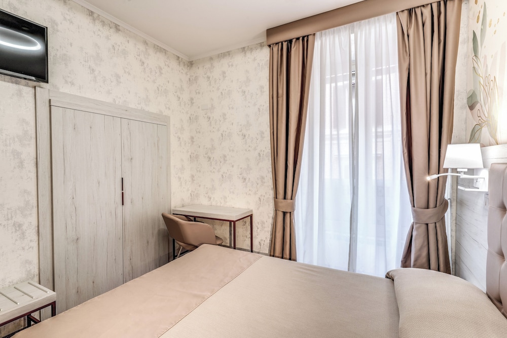 Hotel Milo — Hotel rooms in Rome, Lazio