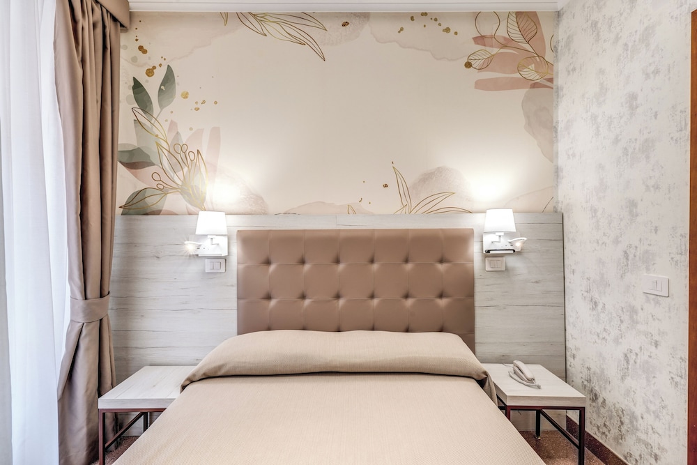 Hotel Milo — Hotel rooms in Rome, Lazio