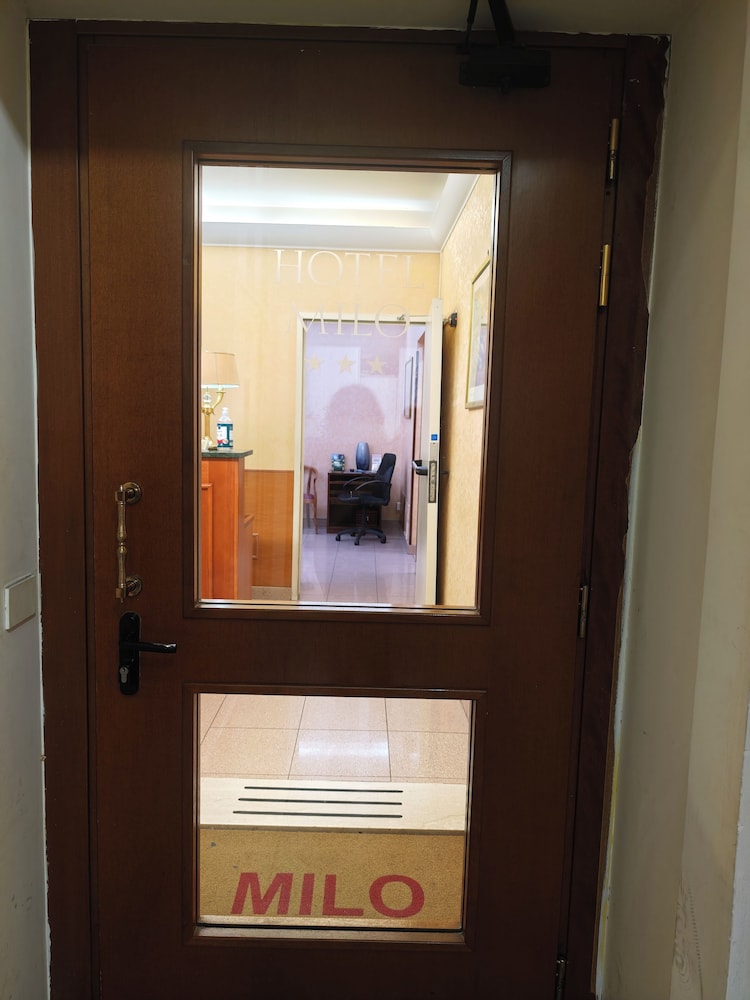 Hotel Milo — Hotel building in Rome, Lazio
