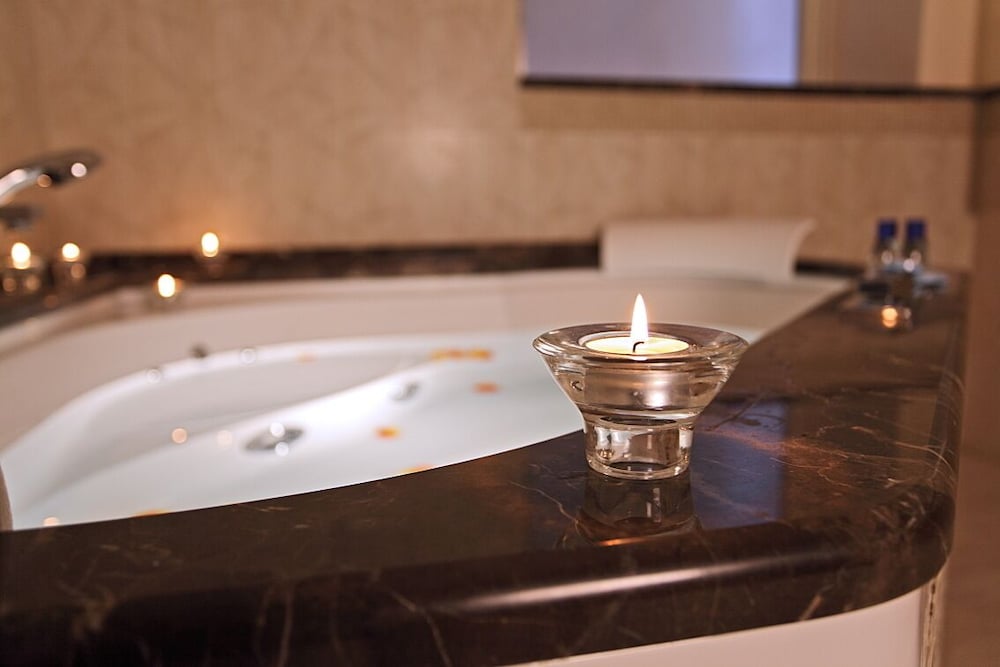 Hotel Montecarlo — Spa in Rome, Lazio
