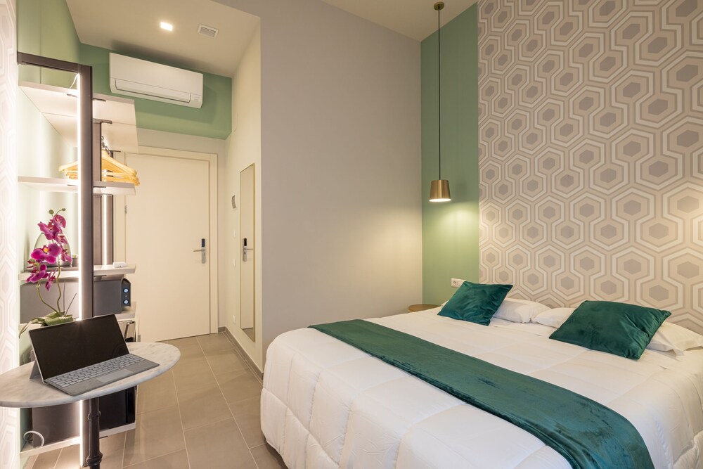 Morpheus Rooms — Hotel rooms in Rome, Lazio