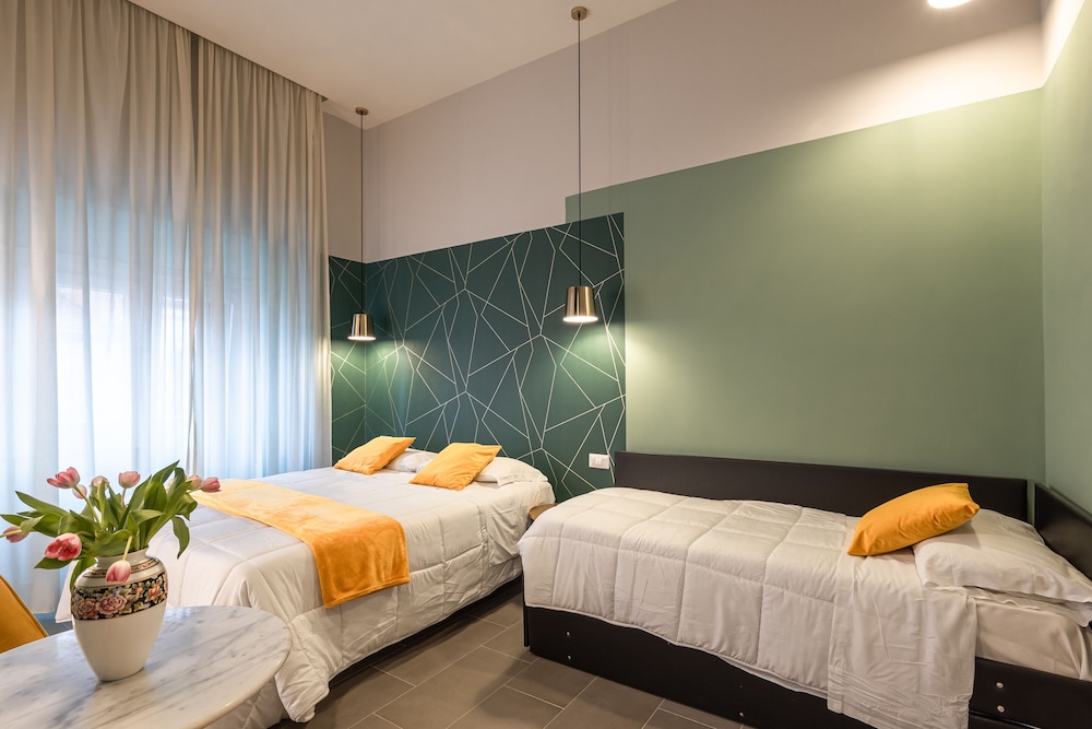 Morpheus Rooms — Hotel rooms in Rome, Lazio