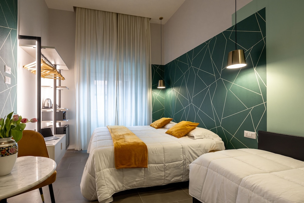 Morpheus Rooms — Hotel rooms in Rome, Lazio