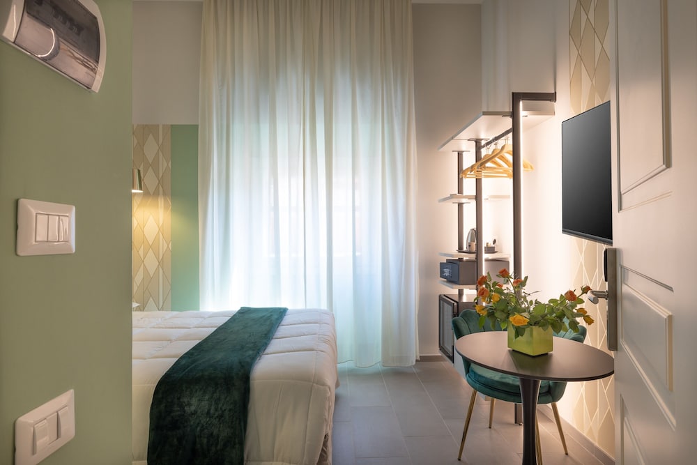 Morpheus Rooms — Hotel rooms in Rome, Lazio