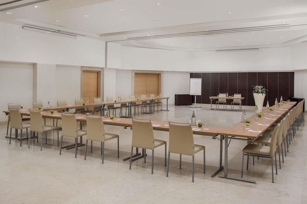NH Collection Roma Giustiniano — Hotel rooms in Rome, Lazio