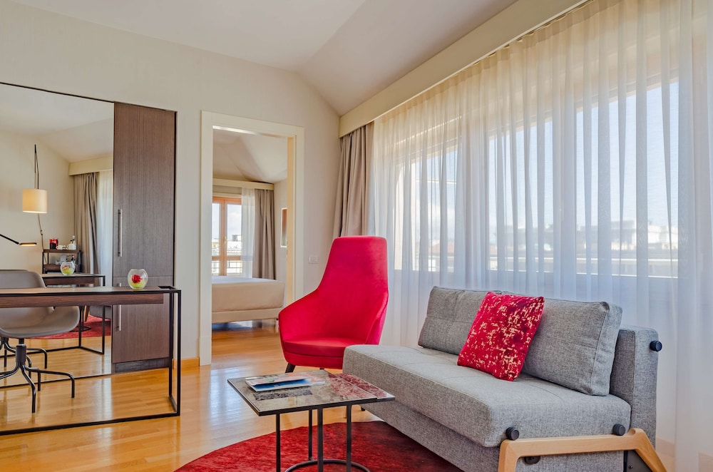 NH Collection Roma Giustiniano — Hotel rooms in Rome, Lazio