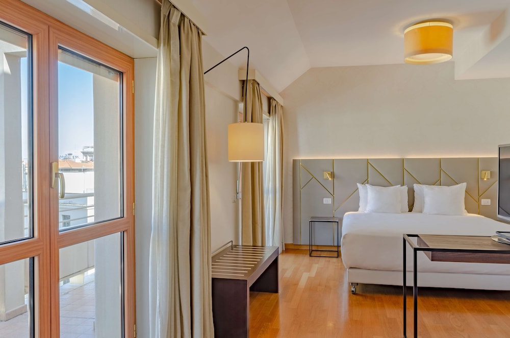 NH Collection Roma Giustiniano — Hotel rooms in Rome, Lazio