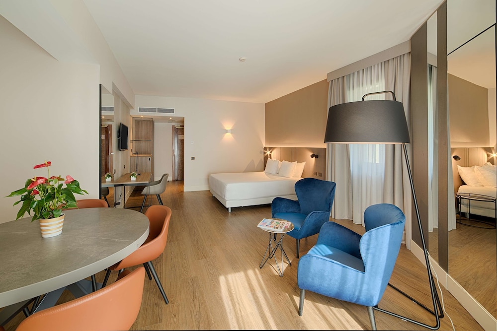 NH Roma Villa Carpegna — Hotel rooms in Rome, Lazio
