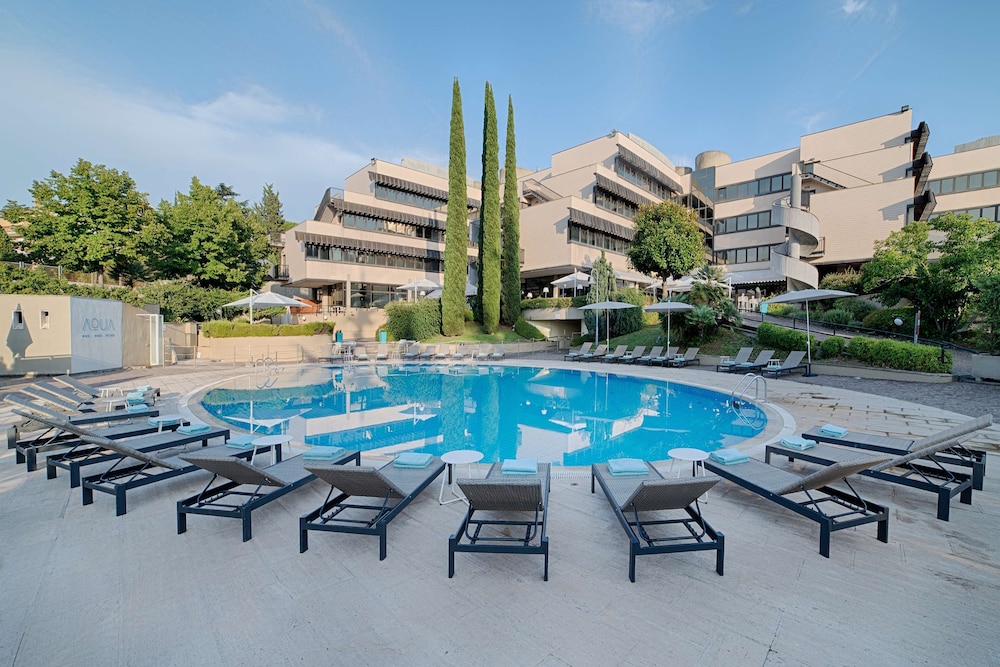 NH Roma Villa Carpegna - zdjęcie 4
