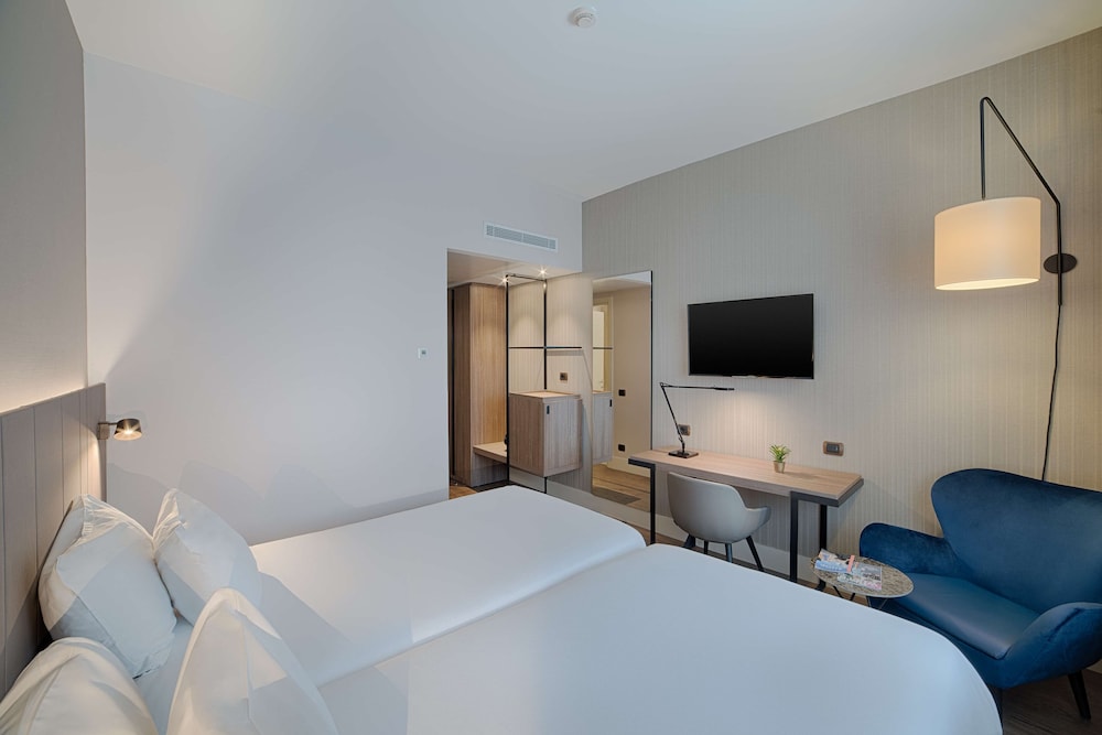 NH Roma Villa Carpegna — Hotel rooms in Rome, Lazio