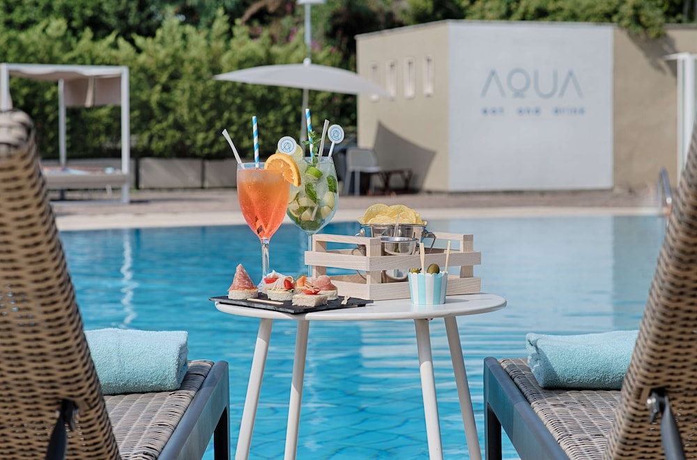 NH Roma Villa Carpegna — Swimming pool in Rome, Lazio