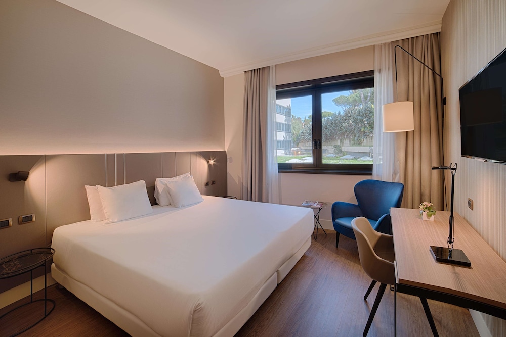 NH Roma Villa Carpegna — Hotel rooms in Rome, Lazio