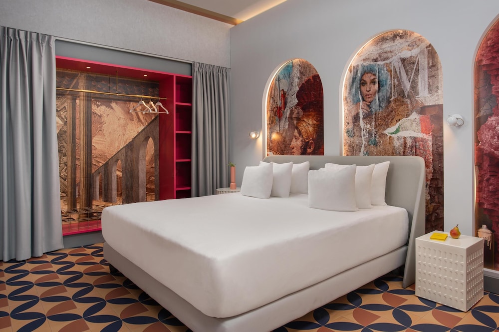 nhow Roma Vittorio Veneto — Hotel rooms in Rome, Lazio