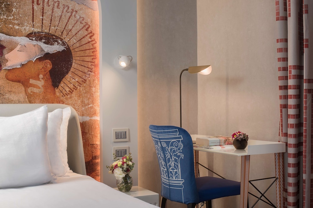 nhow Roma Vittorio Veneto — Hotel rooms in Rome, Lazio