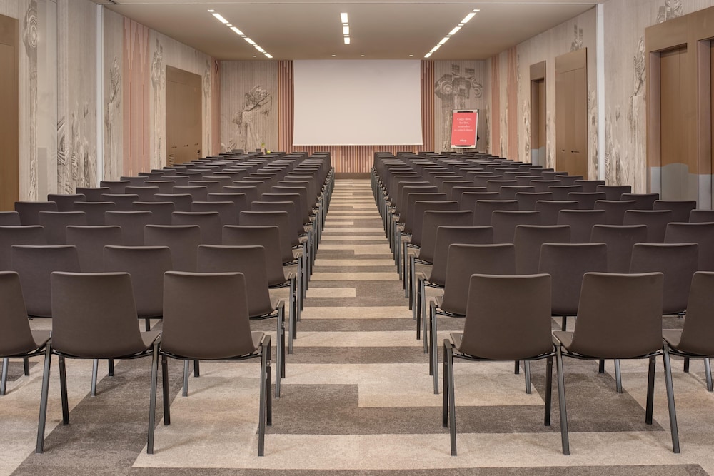 nhow Roma Vittorio Veneto — Hotel building in Rome, Lazio