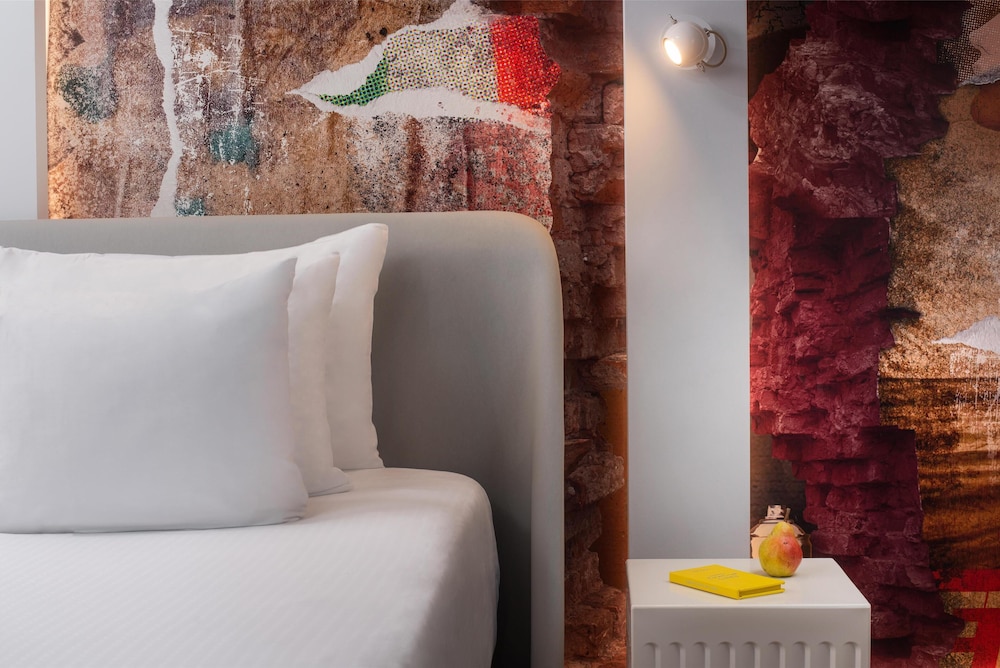 nhow Roma Vittorio Veneto — Hotel rooms in Rome, Lazio