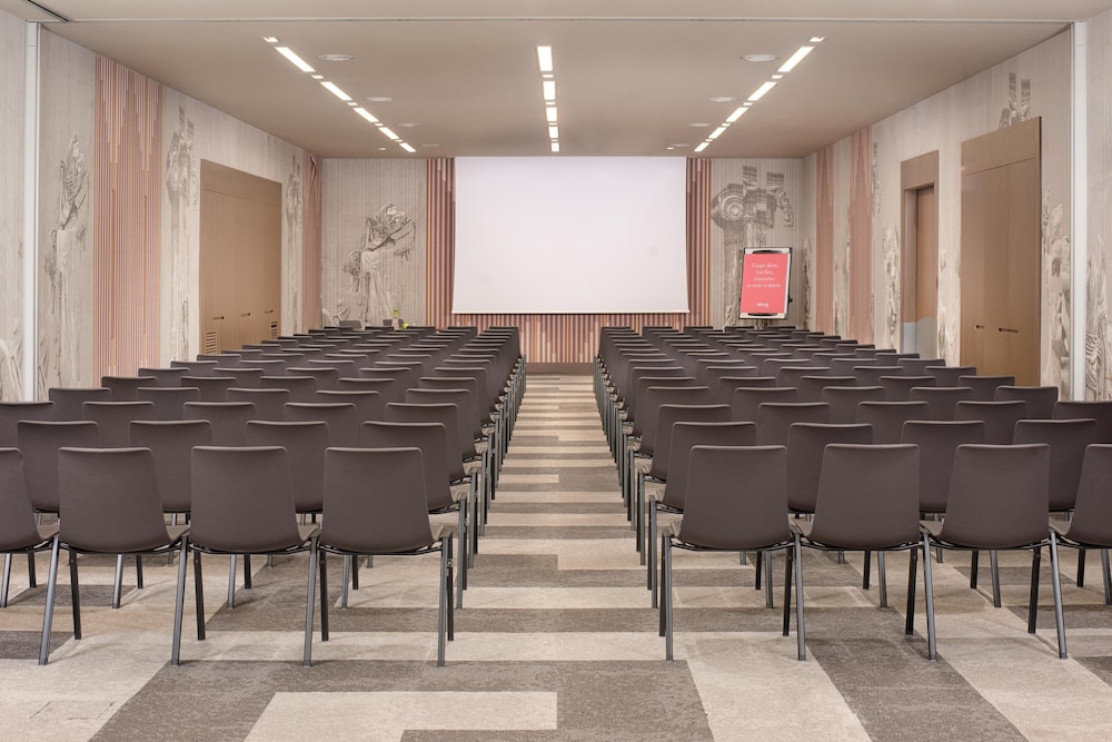 nhow Roma Vittorio Veneto — Hotel building in Rome, Lazio