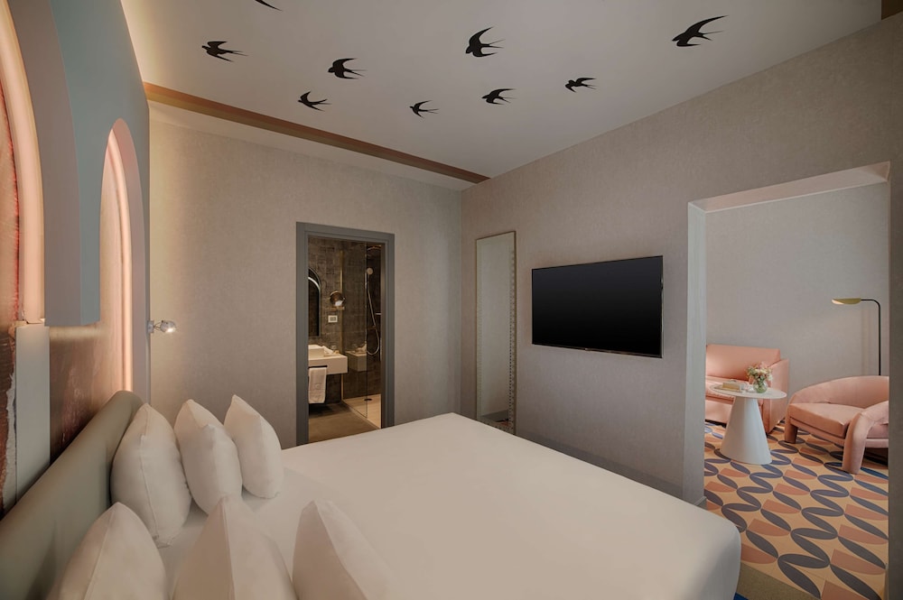nhow Roma Vittorio Veneto — Hotel rooms in Rome, Lazio