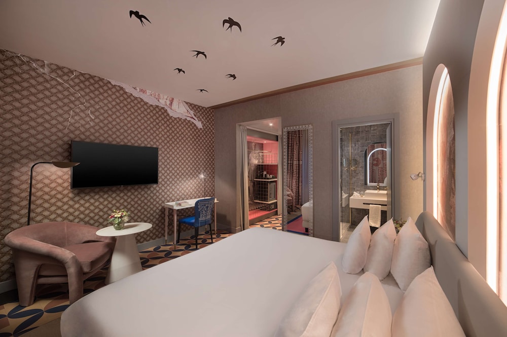 nhow Roma Vittorio Veneto — Hotel rooms in Rome, Lazio