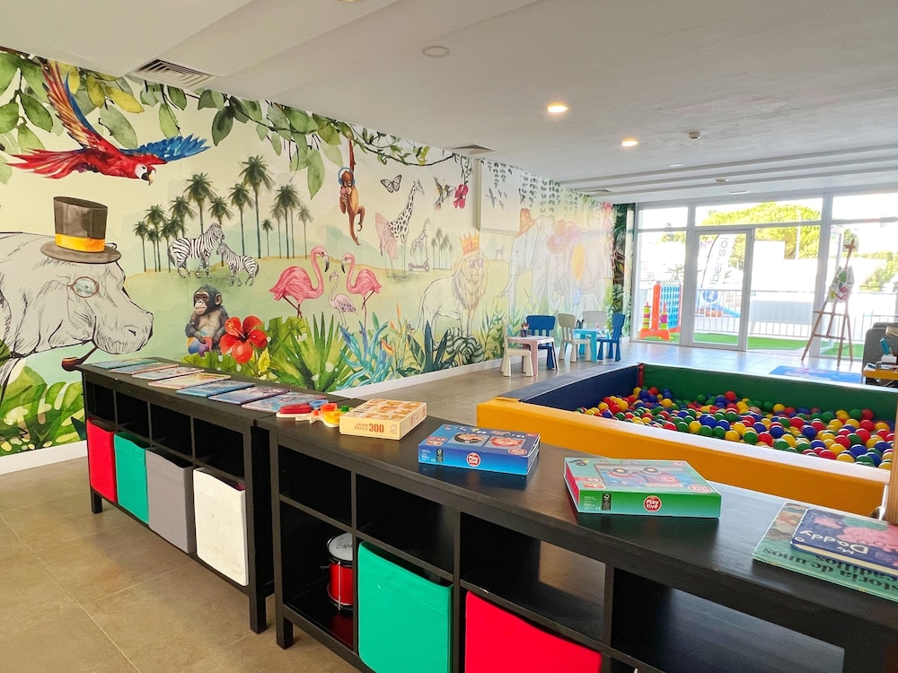 Hotel Ibersol Siurell — Attractions for children in Sa Coma, Balearic Islands