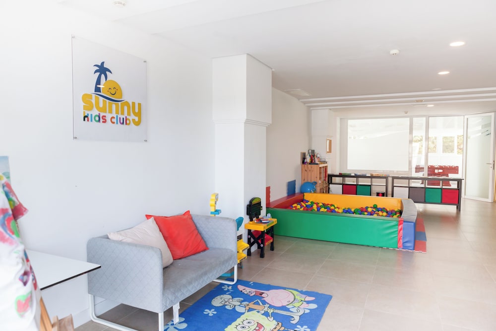 Hotel Ibersol Siurell — Attractions for children in Sa Coma, Balearic Islands