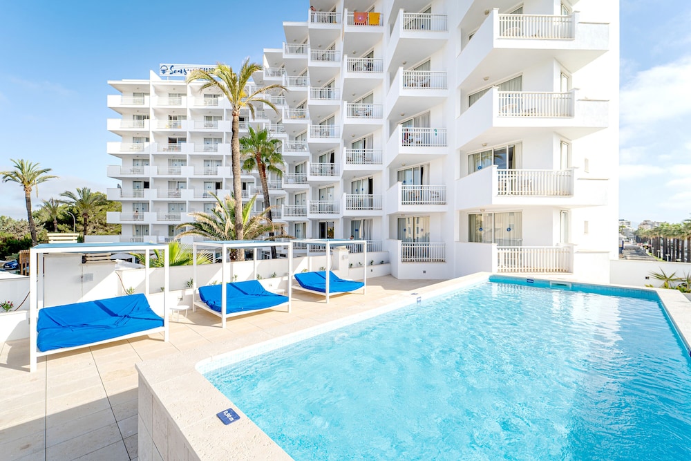 Hotel Ibersol Siurell — Main photo in Sa Coma, Balearic Islands