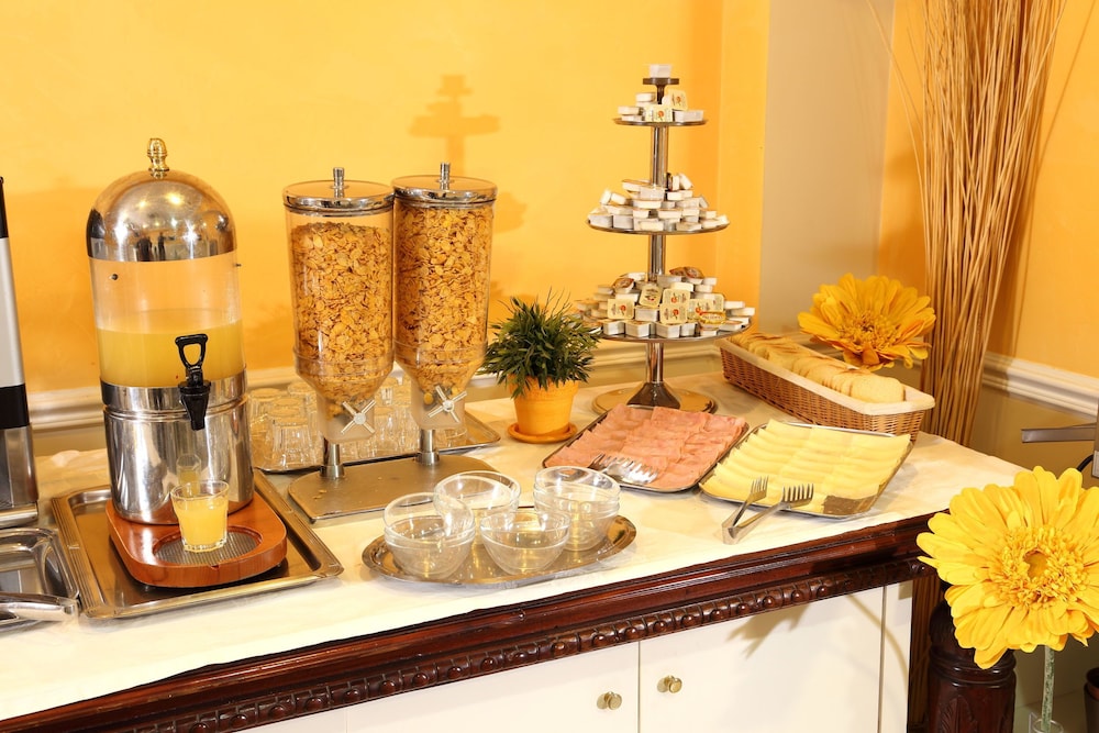 Hotel Nizza Roma — Restaurant & bars in Rome, Lazio