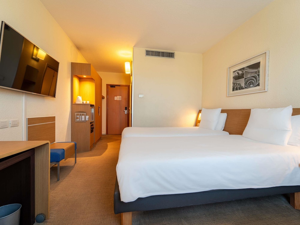 Novotel Roma Est — Hotel rooms in Rome, Lazio