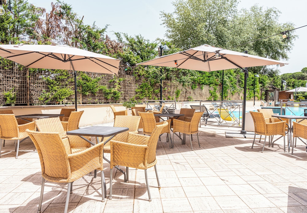 Novotel Roma Est — Restaurant & bars in Rome, Lazio