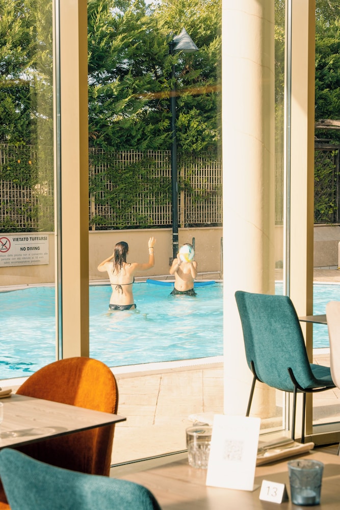 Novotel Roma Est — Swimming pool in Rome, Lazio
