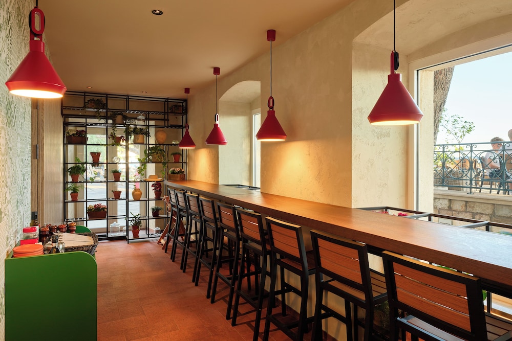 Maistra Select Mlini Hotel — Restaurant & bars in Mlini, Dubrovnik-Neretva