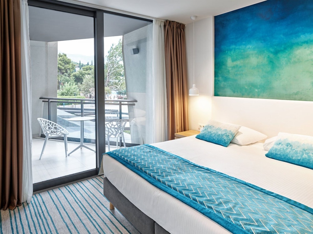 Maistra Select Mlini Hotel — Hotel rooms in Mlini, Dubrovnik-Neretva