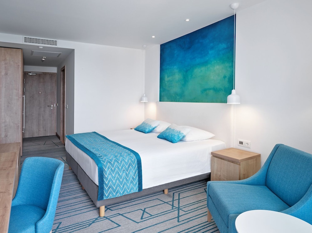 Maistra Select Mlini Hotel — Hotel rooms in Mlini, Dubrovnik-Neretva