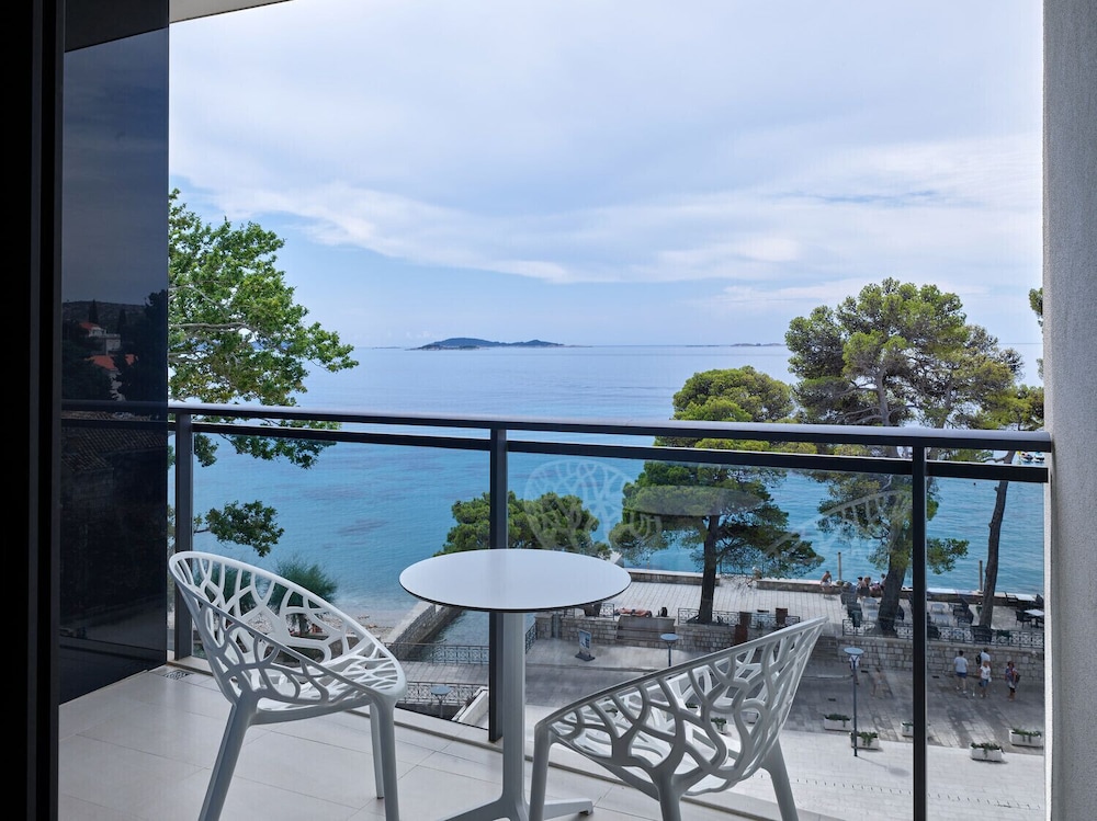 Maistra Select Mlini Hotel — Hotel rooms in Mlini, Dubrovnik-Neretva
