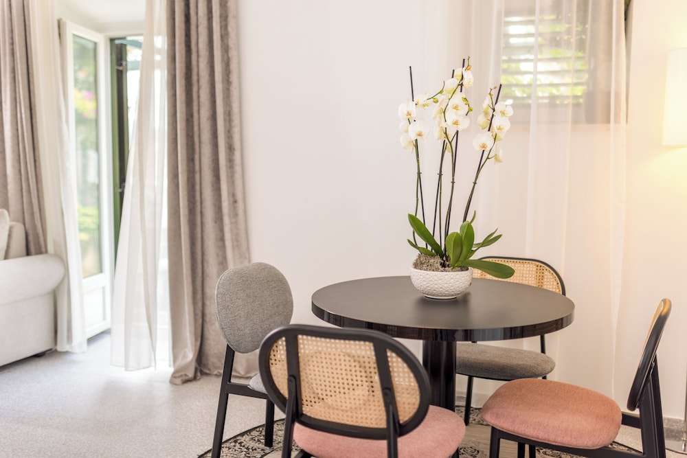 Maistra Select Mlini Hotel — Hotel rooms in Mlini, Dubrovnik-Neretva