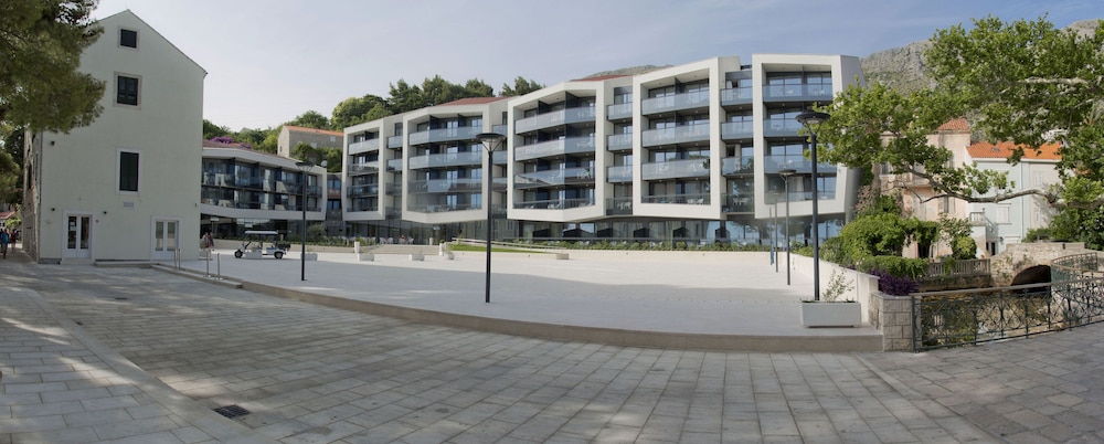 Maistra Select Mlini Hotel — Hotel building in Mlini, Dubrovnik-Neretva