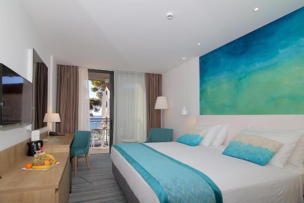 Maistra Select Mlini Hotel — Hotel rooms in Mlini, Dubrovnik-Neretva