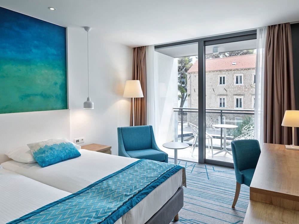 Maistra Select Mlini Hotel — Hotel rooms in Mlini, Dubrovnik-Neretva