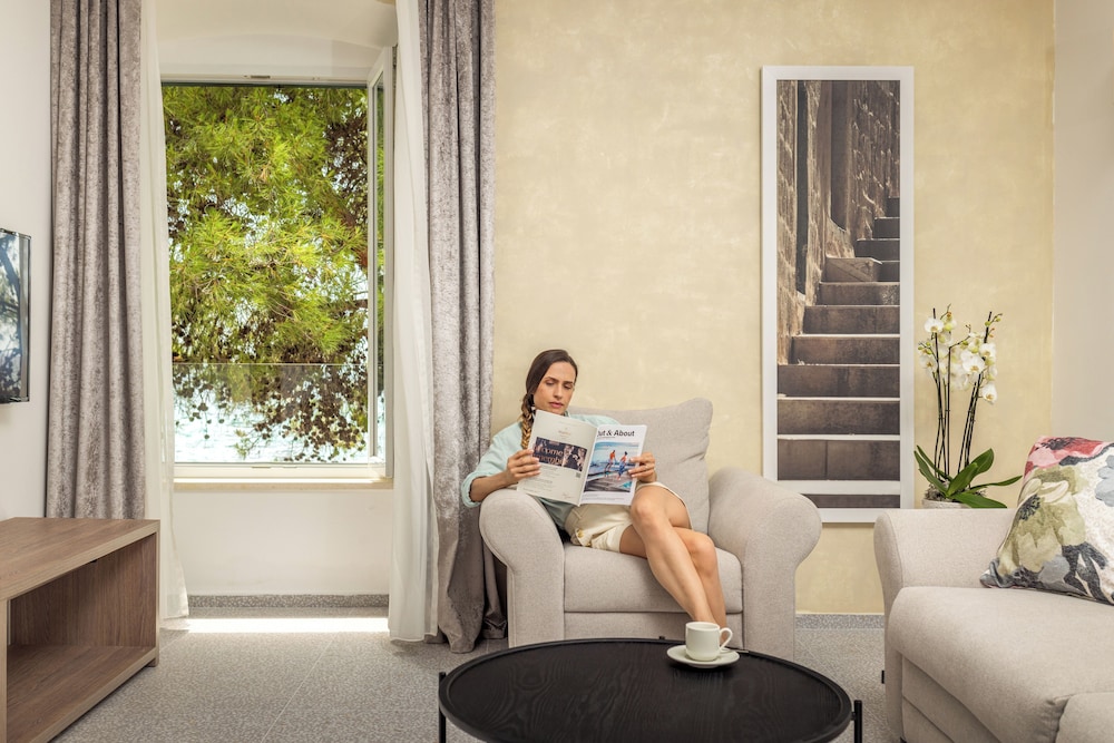 Maistra Select Mlini Hotel — Hotel rooms in Mlini, Dubrovnik-Neretva