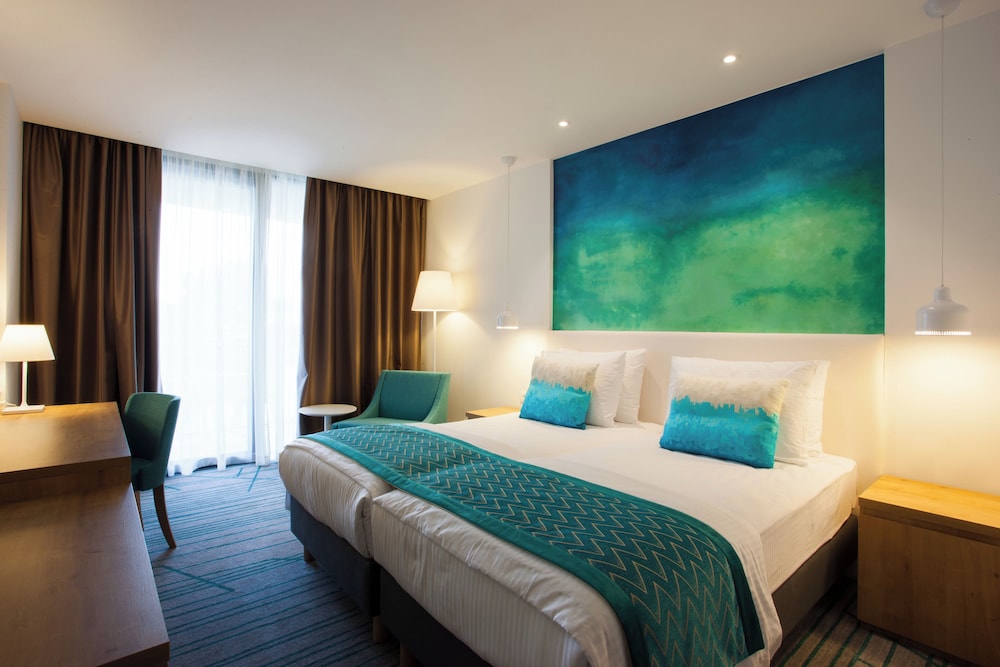 Maistra Select Mlini Hotel — Hotel rooms in Mlini, Dubrovnik-Neretva