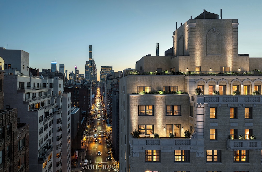 The Surrey A Corinthia Hotel — Hotel building in New York City, New York State