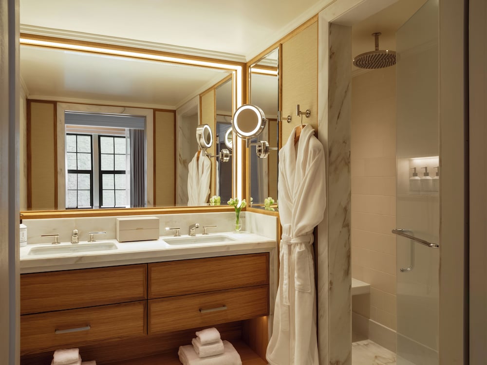 The Surrey A Corinthia Hotel — Hotel rooms in New York City, New York State