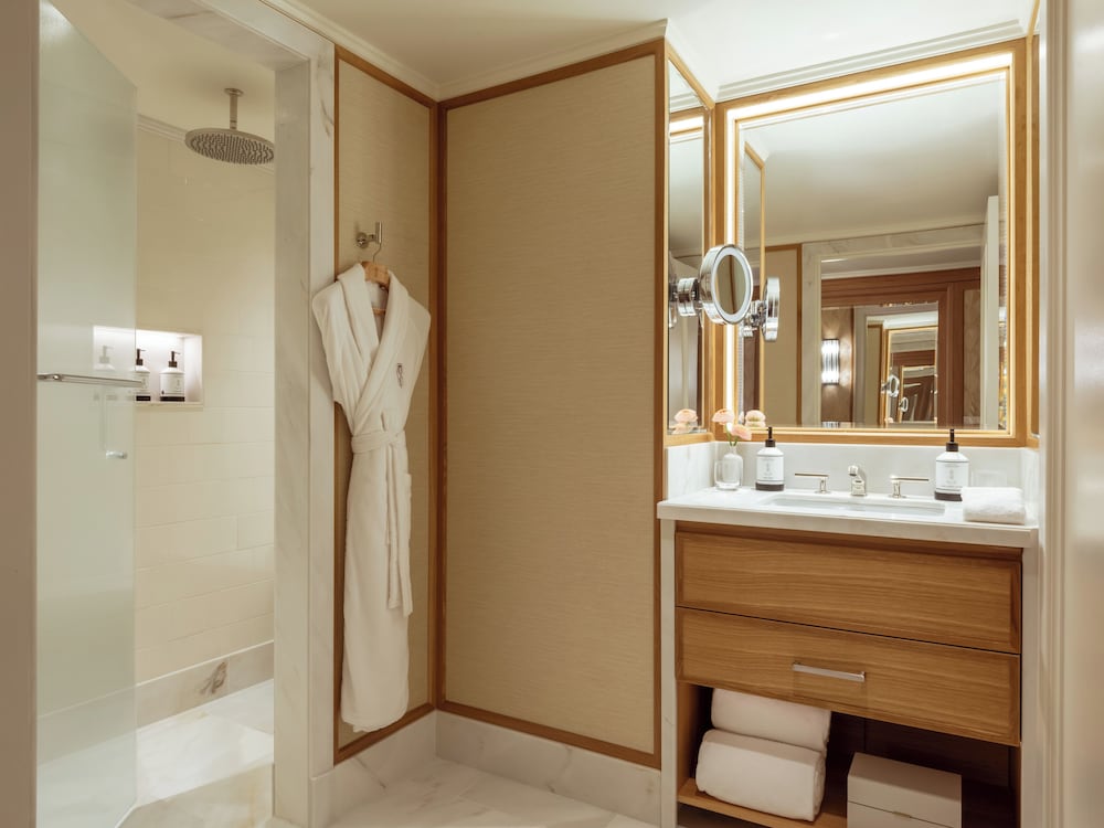 The Surrey A Corinthia Hotel — Hotel rooms in New York City, New York State