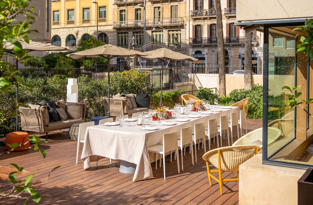 Eurostars Barcelona Central — Restaurant & bars in Barcelona, Catalonia