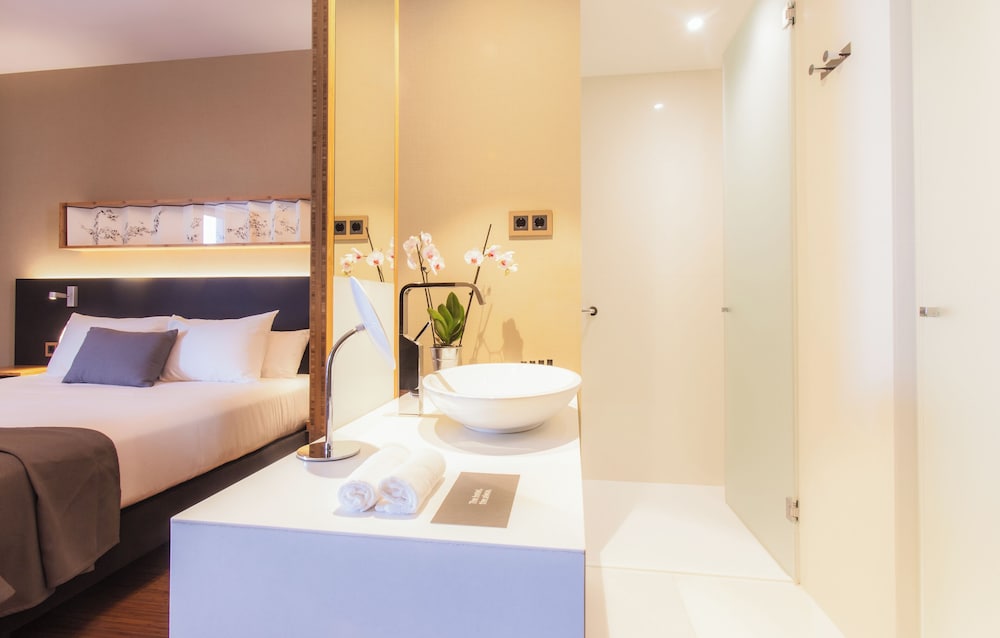 Eurostars Barcelona Central — Hotel rooms in Barcelona, Catalonia