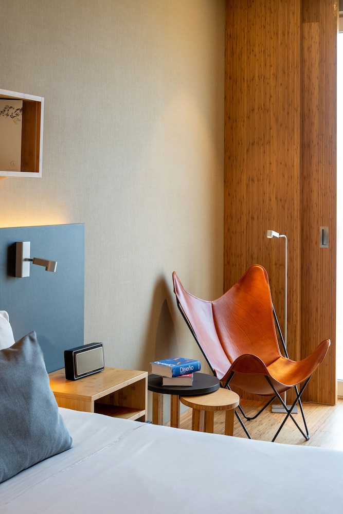 Eurostars Barcelona Central — Hotel rooms in Barcelona, Catalonia