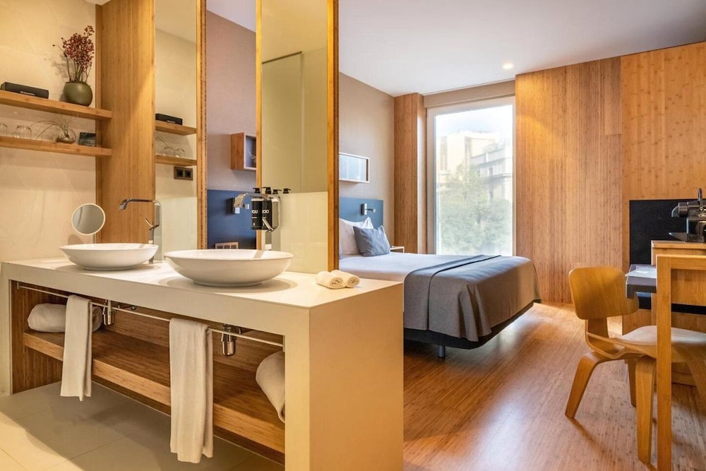 Eurostars Barcelona Central — Hotel rooms in Barcelona, Catalonia
